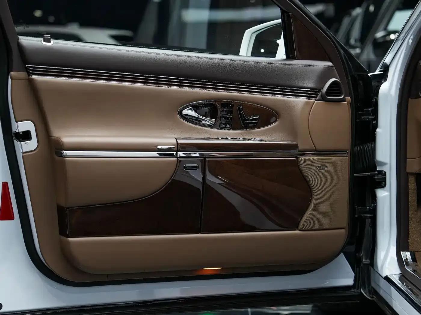 2012 Maybach 5.5T 57 — миниатюра 24