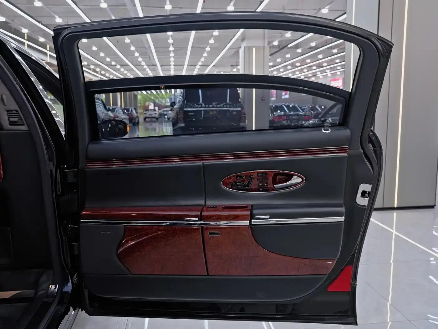 Maybach 2005 5.5T 62 — миниатюра 17