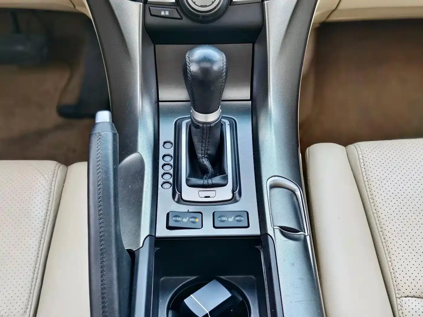 Acura TL 2010 3.5 Premium Edition — миниатюра 22