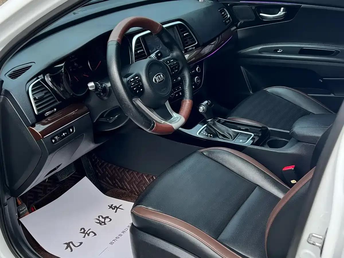 K5 2017 1.8L Automatic GLS — миниатюра 4