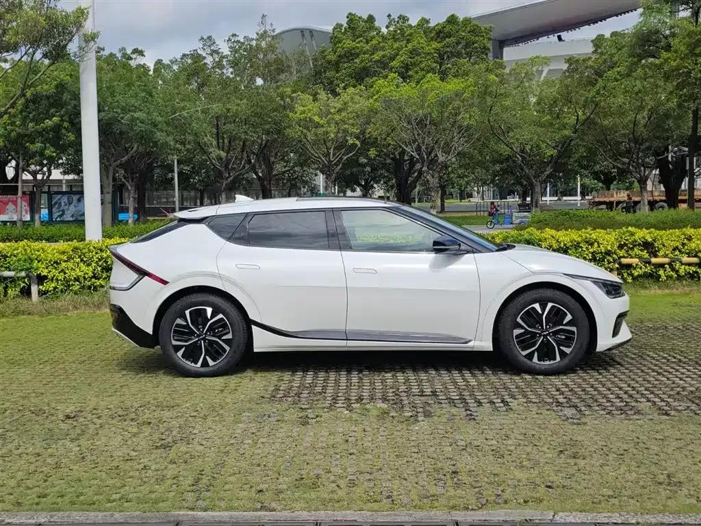 Kia EV6 2023 GT-Line — миниатюра 3