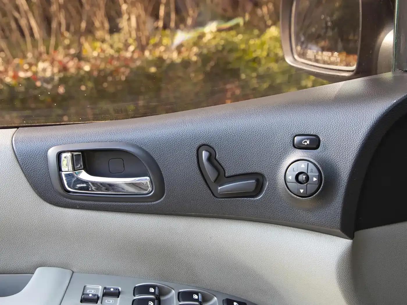 Kia VQ 2011 2.7 Comfort Edition — миниатюра 16