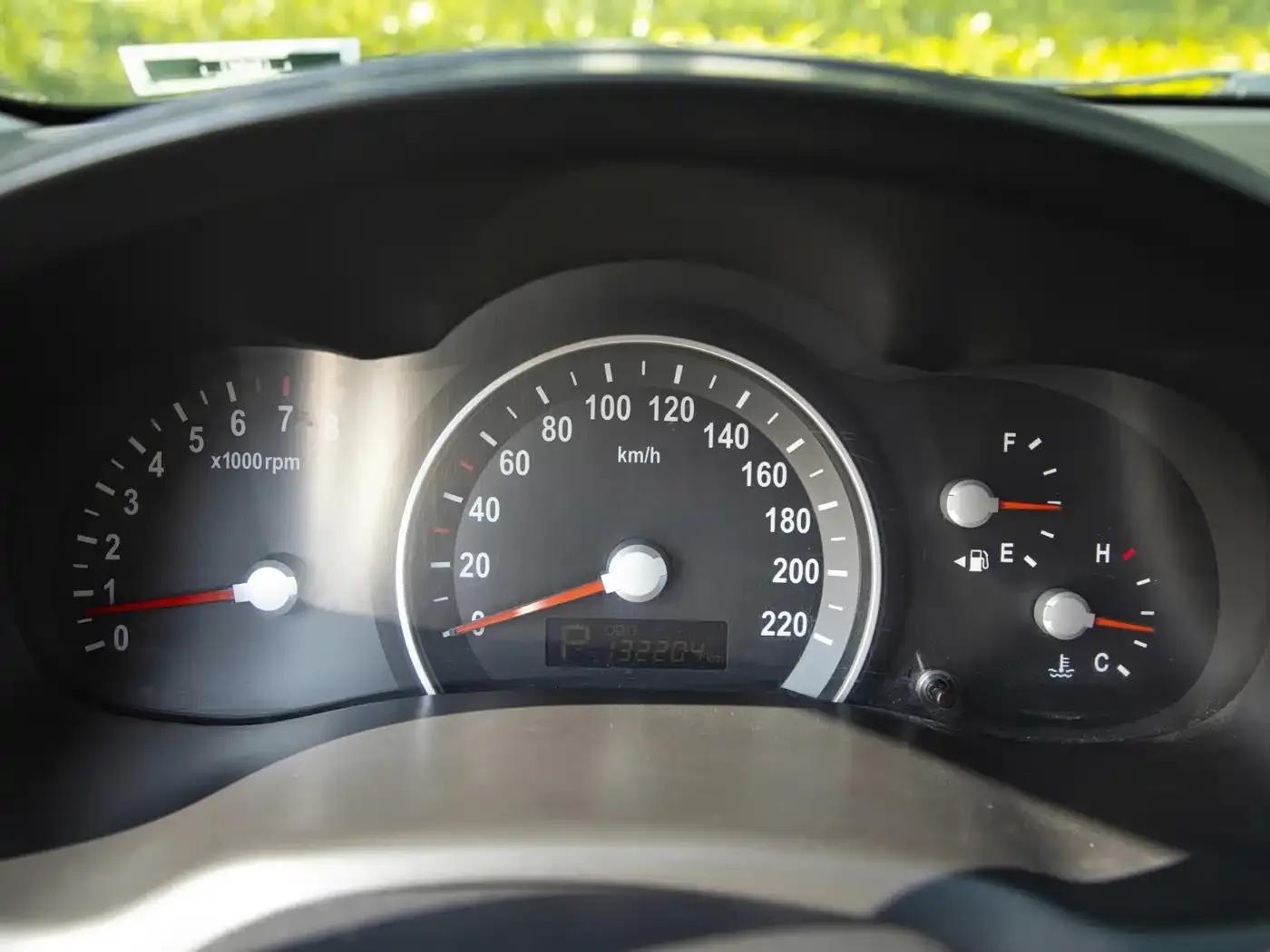 Kia VQ 2011 2.7 Comfort Edition — миниатюра 22