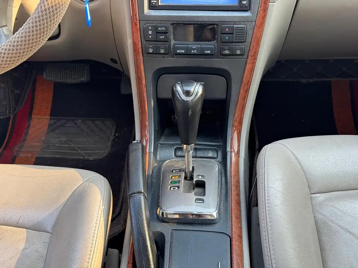 2006 Optimus Prime 2.0L Automatic Top-of-the-line Model — миниатюра 13