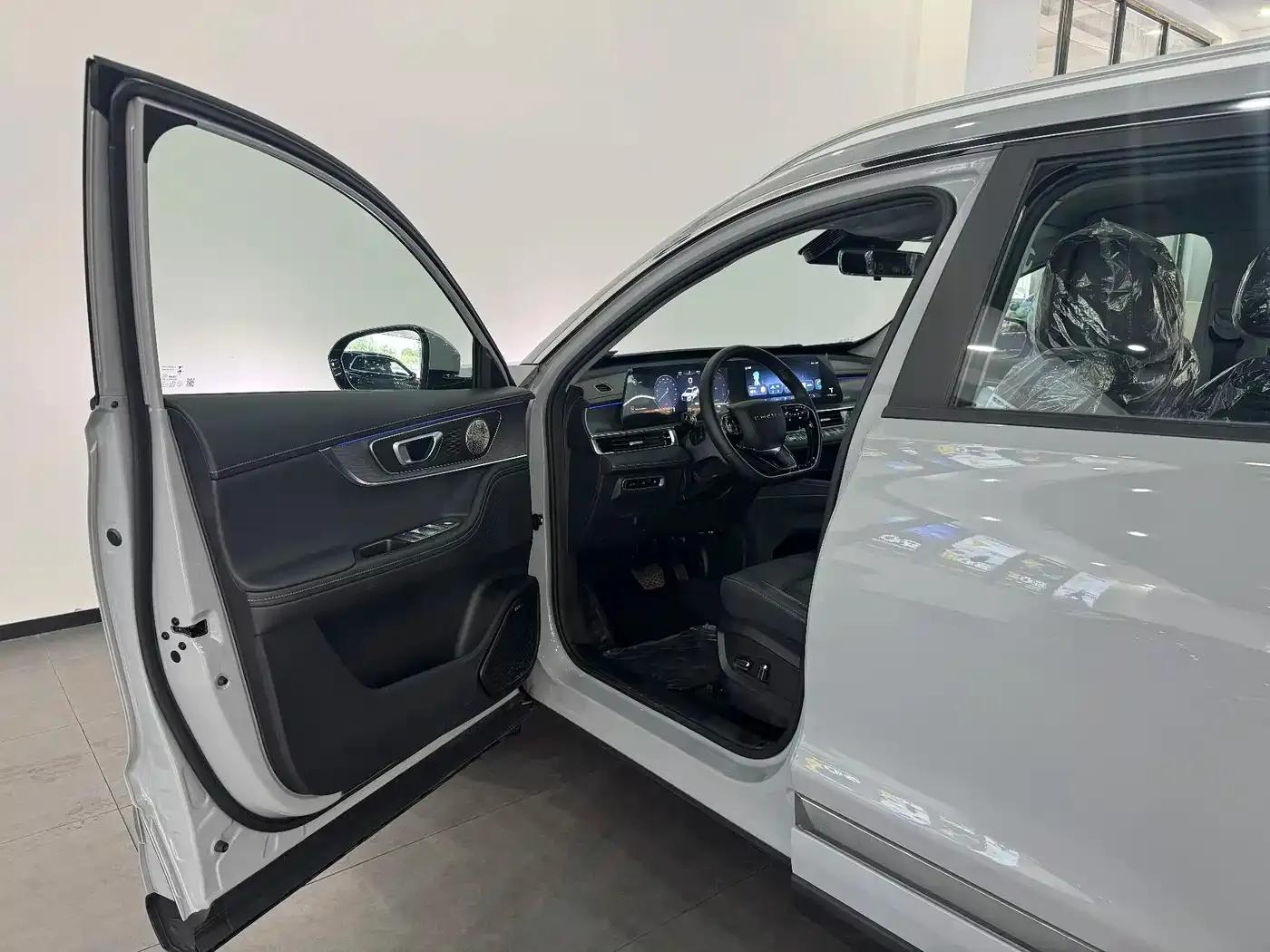 Chery Tiggo 8 PRO PHEV 2025 Champion Edition 1.5T 100km Premium Model — миниатюра 15