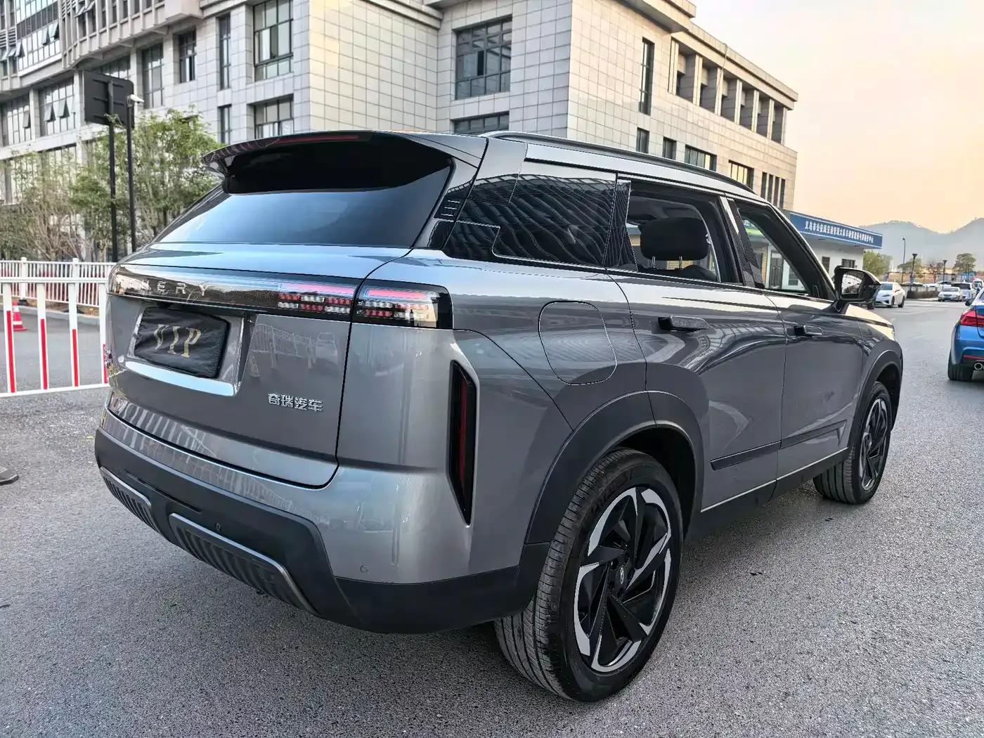 Chery Tiggo 7 C-DM 2025 1.5T 120KM Royal — миниатюра 12