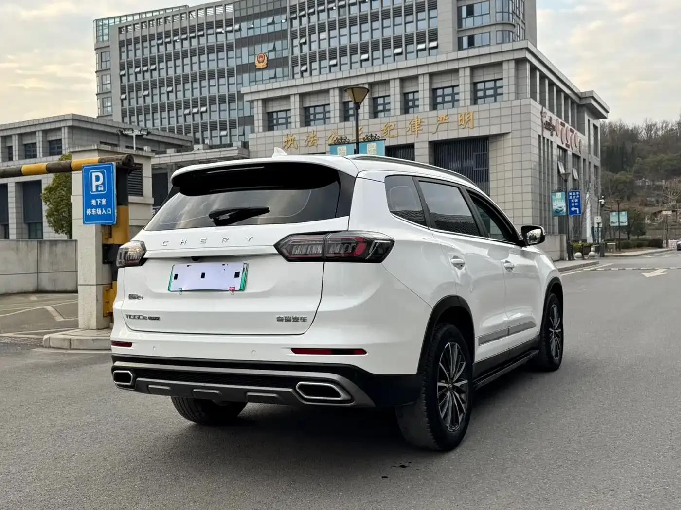 Chery Tiggo 8 PLUS Kunpeng e+ 2022 PHEV 1.5T Comfort e+ — миниатюра 4