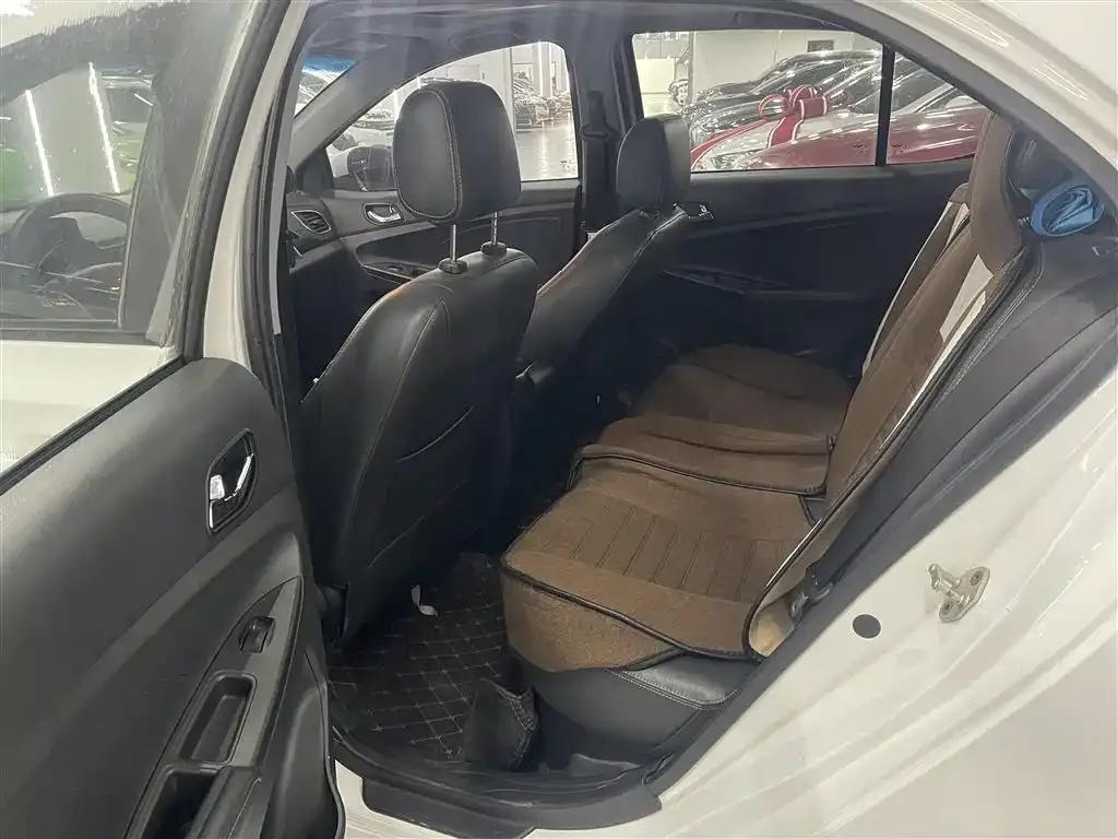 Chery Arrizo 3 2015 1.5L Manual Cool Edition — миниатюра 5