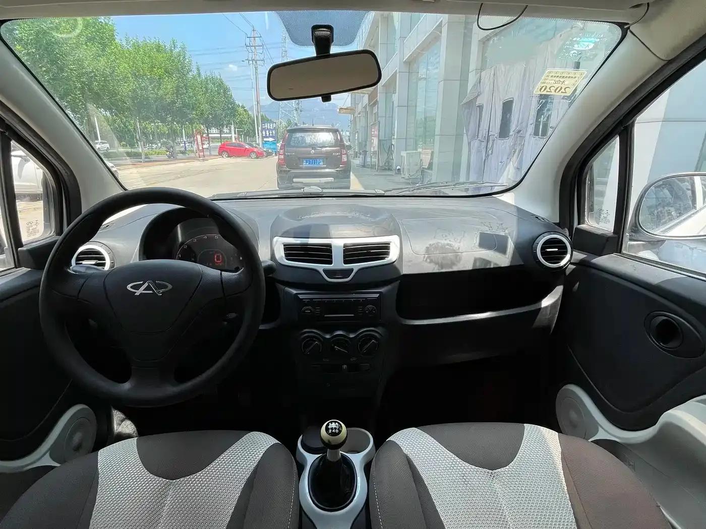 Chery QQ 2013 1.0L Manual Vitality Edition — миниатюра 8