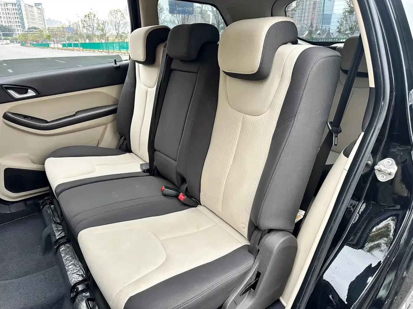 Chery Arrizo M7 2015 2.0L CVT Wide Edition 232 Seats — миниатюра 27