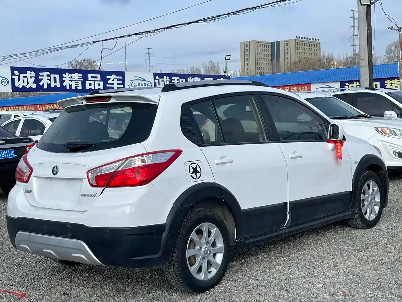 Venucia R50X 2013 1.6L Manual Edition — миниатюра 9