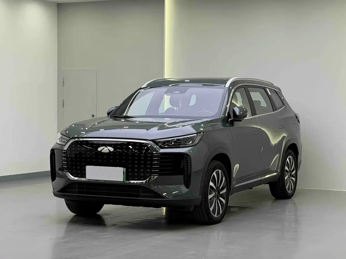 Fengyun T8 2025 1.5T 130km Premium Edition 5-seater — миниатюра 1