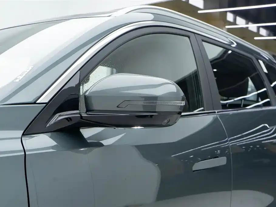Fengyun T8 2025 1.5T 130km Premium Edition 5-seater — миниатюра 12