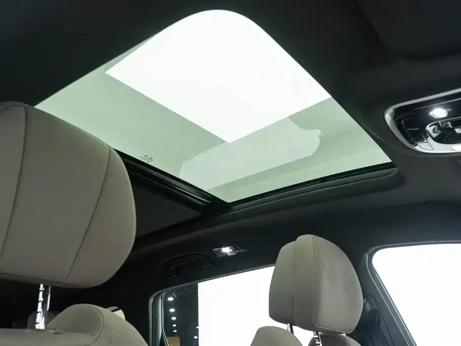 Fengyun T8 2025 1.5T 130km Premium Edition 5-seater — миниатюра 18