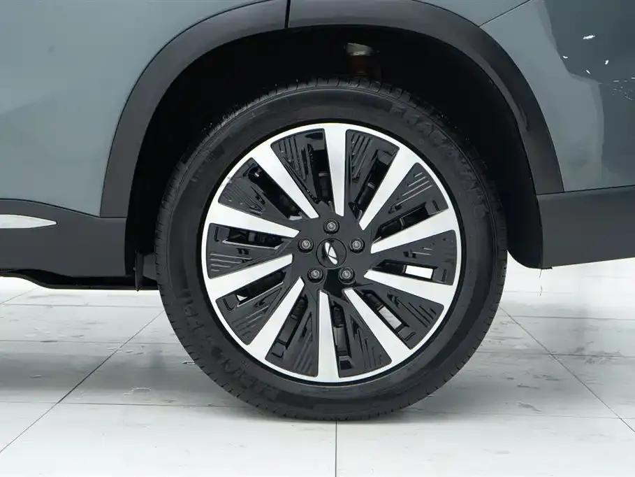 Fengyun T8 2025 1.5T 130km Premium Edition 5-seater — миниатюра 25