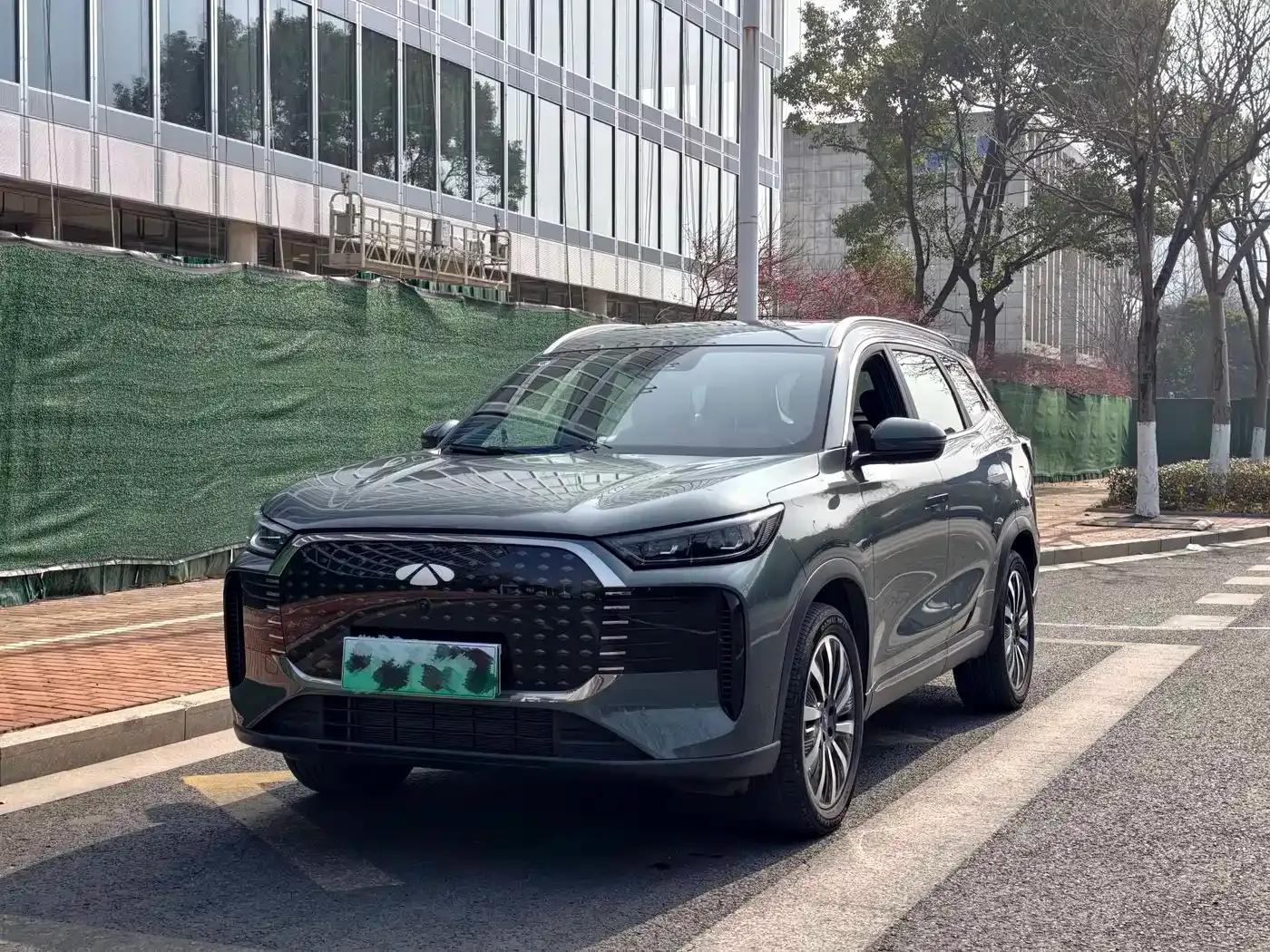 Fengyun T8 2025 1.5T 130km Premium Edition 5-seater — миниатюра 1