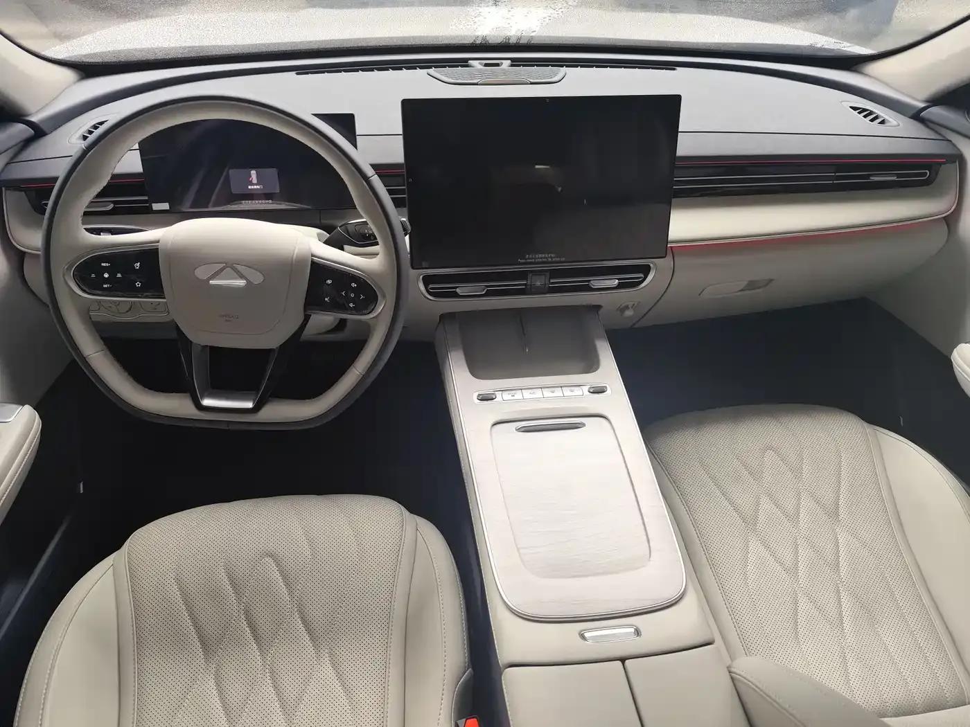 Fengyun A8L 2025 1.5TGDI 145km Luxury Edition — миниатюра 6