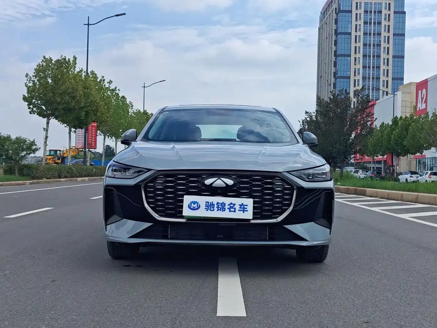 Fengyun A8L 2025 1.5TGDI Comfort Model (145km/h) — миниатюра 2