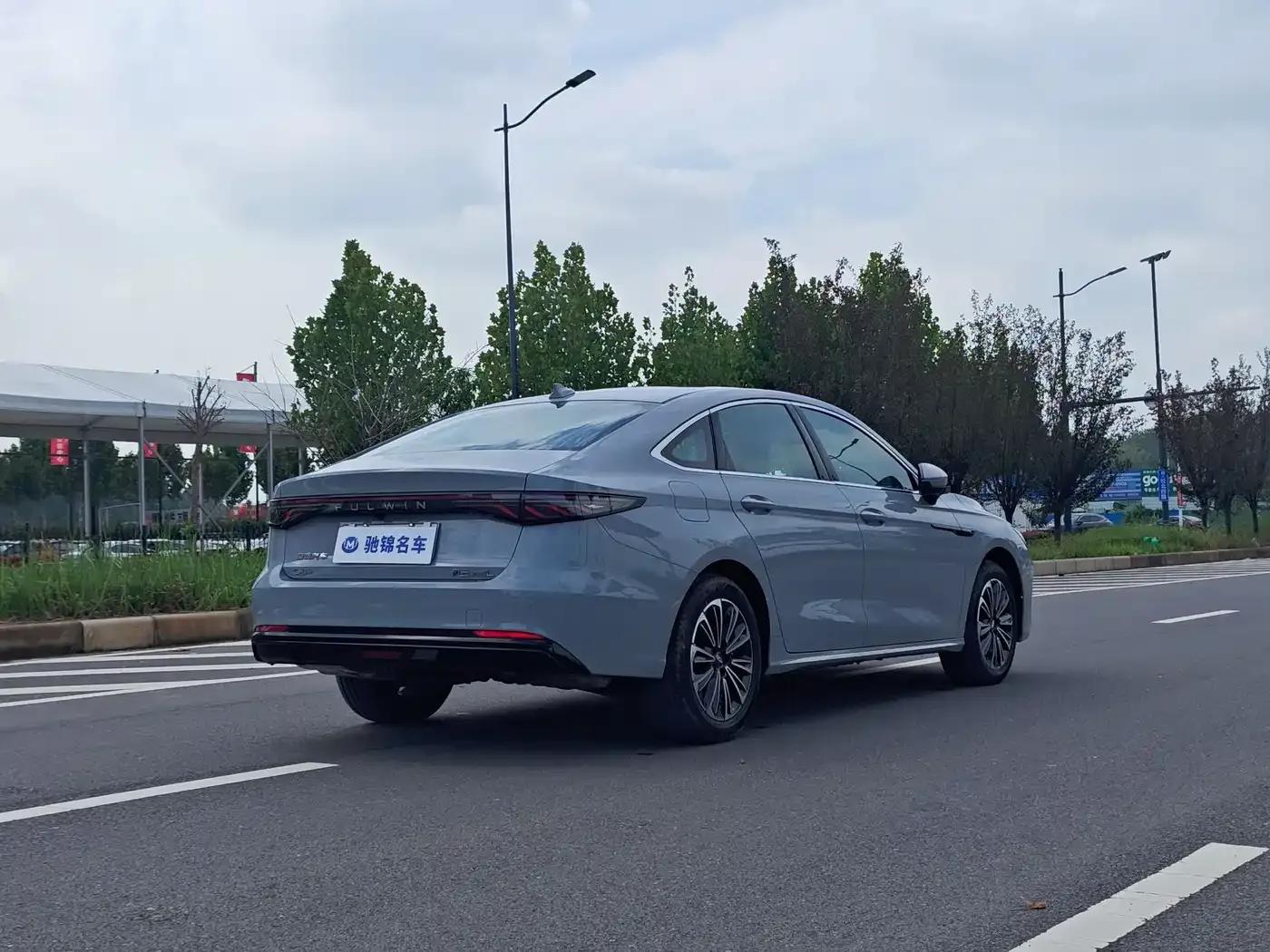 Fengyun A8L 2025 1.5TGDI Comfort Model (145km/h) — миниатюра 7