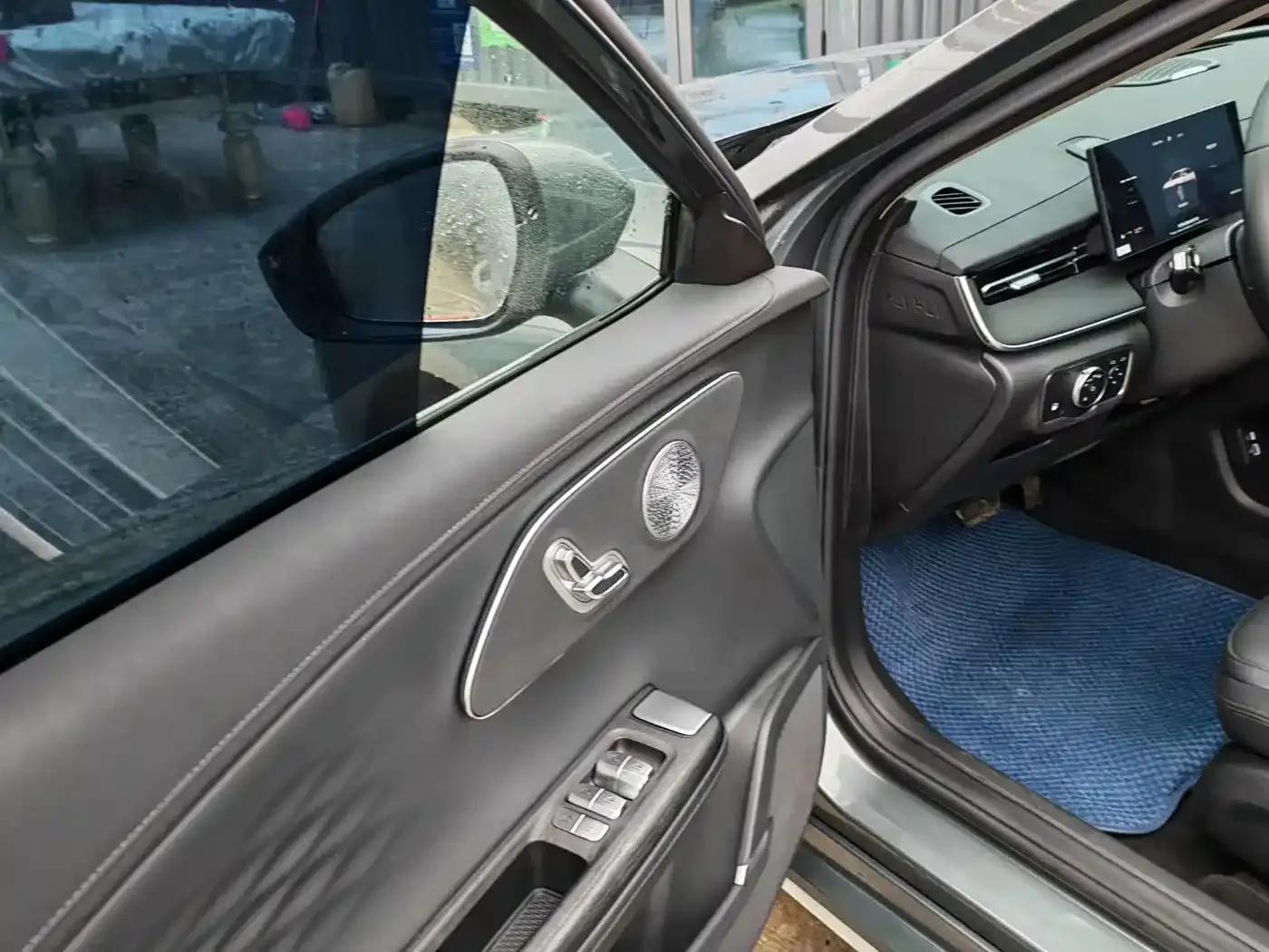 Fengyun A8L 2025 1.5TGDI Comfort Model (145km/h) — миниатюра 6