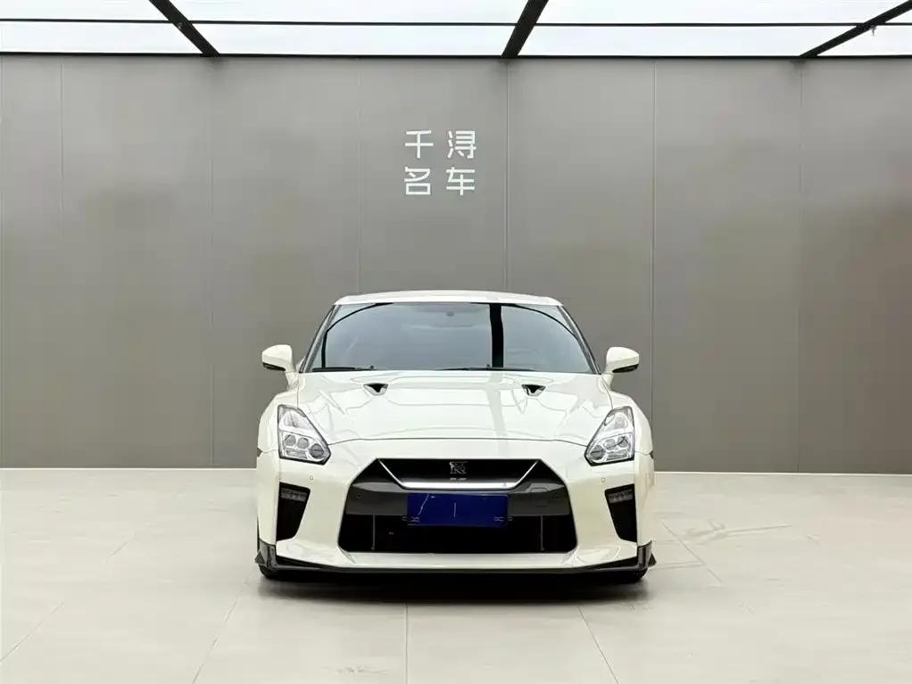 2017 Nissan GT-R 3.8T Flagship Edition — миниатюра 2