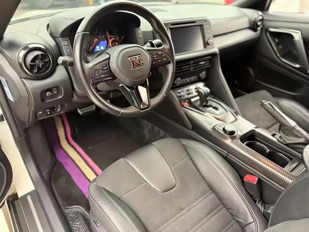 2017 Nissan GT-R 3.8T Flagship Edition — миниатюра 4