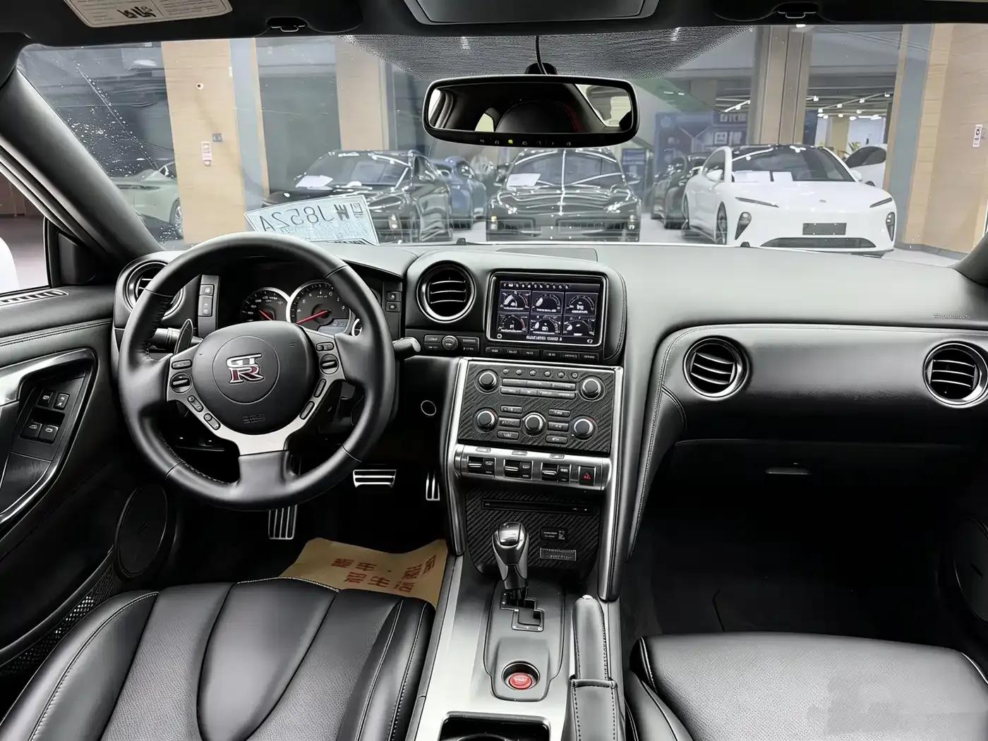2012 Nissan GT-R 3.8T Premium Edition — миниатюра 14