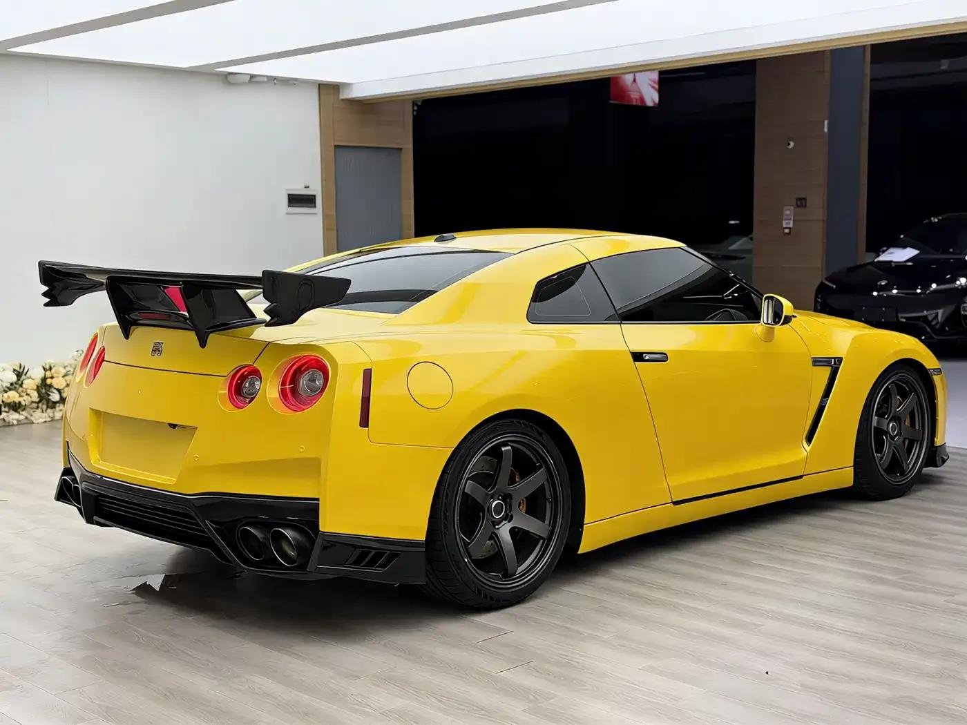 2012 Nissan GT-R 3.8T Premium Edition — миниатюра 6