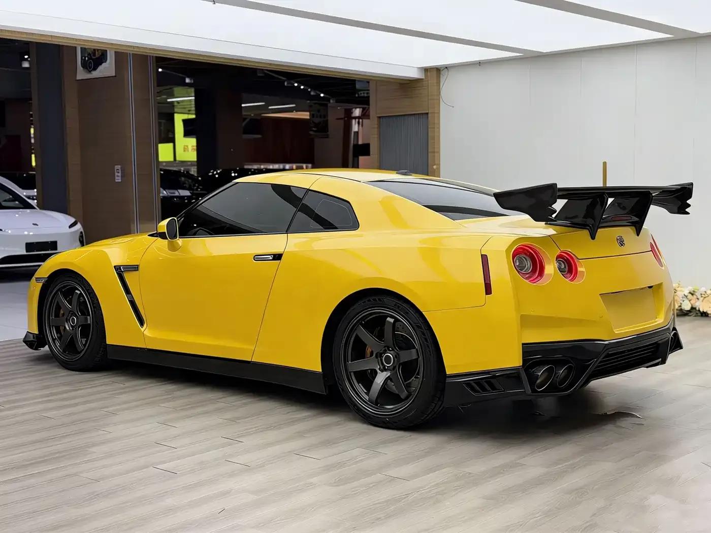 2012 Nissan GT-R 3.8T Premium Edition — миниатюра 7
