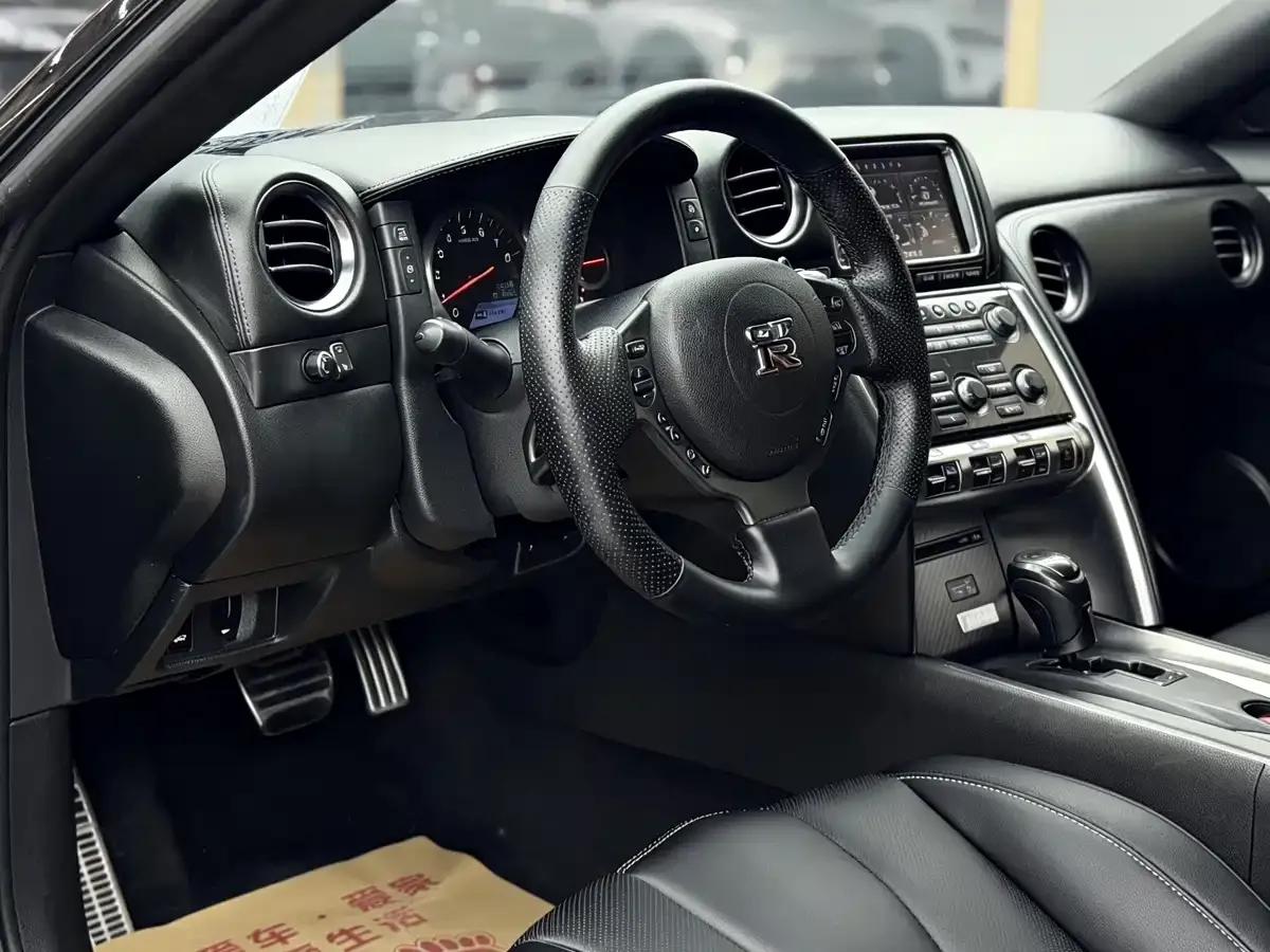2012 Nissan GT-R 3.8T Premium Edition — миниатюра 8