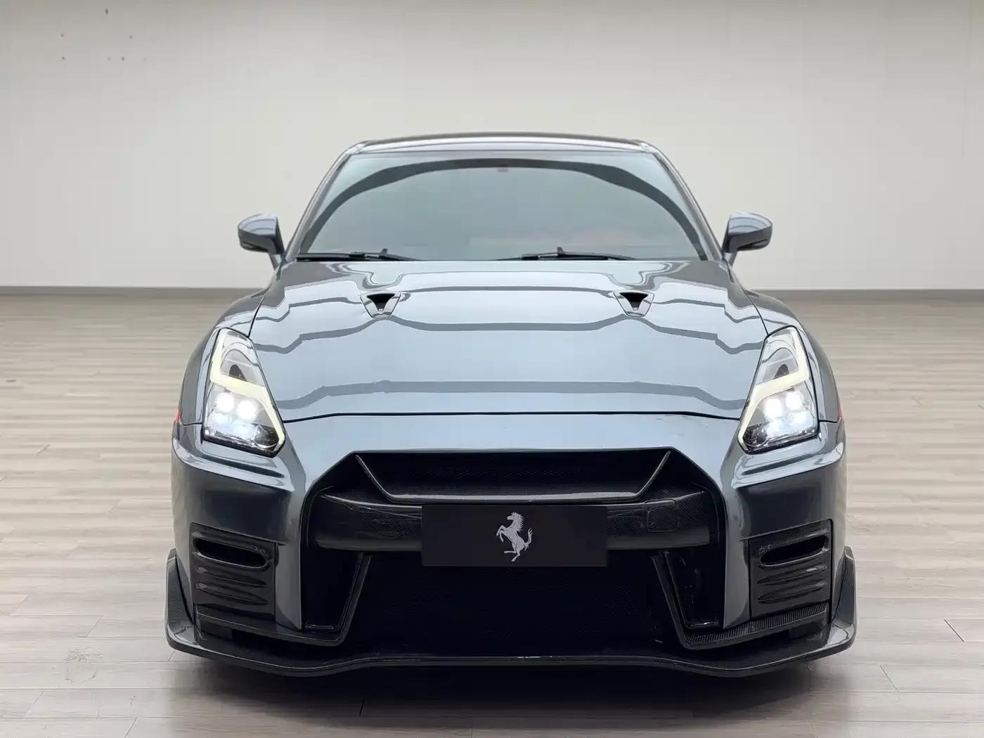 2010 Nissan GT-R 3.8T Premium Edition — миниатюра 2