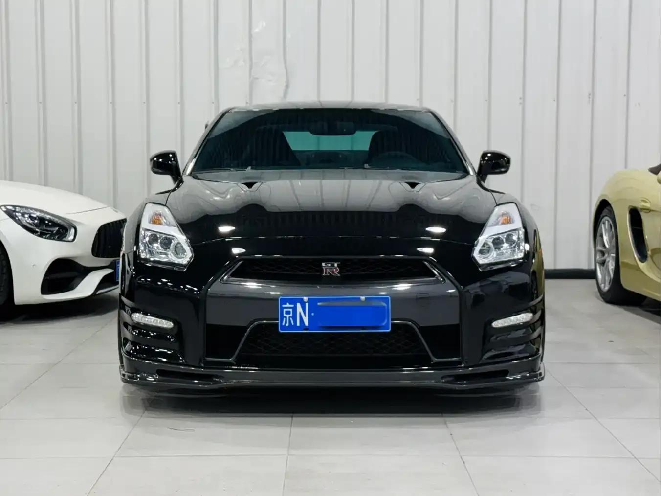 2012 Nissan GT-R 3.8T Premium Edition — миниатюра 1