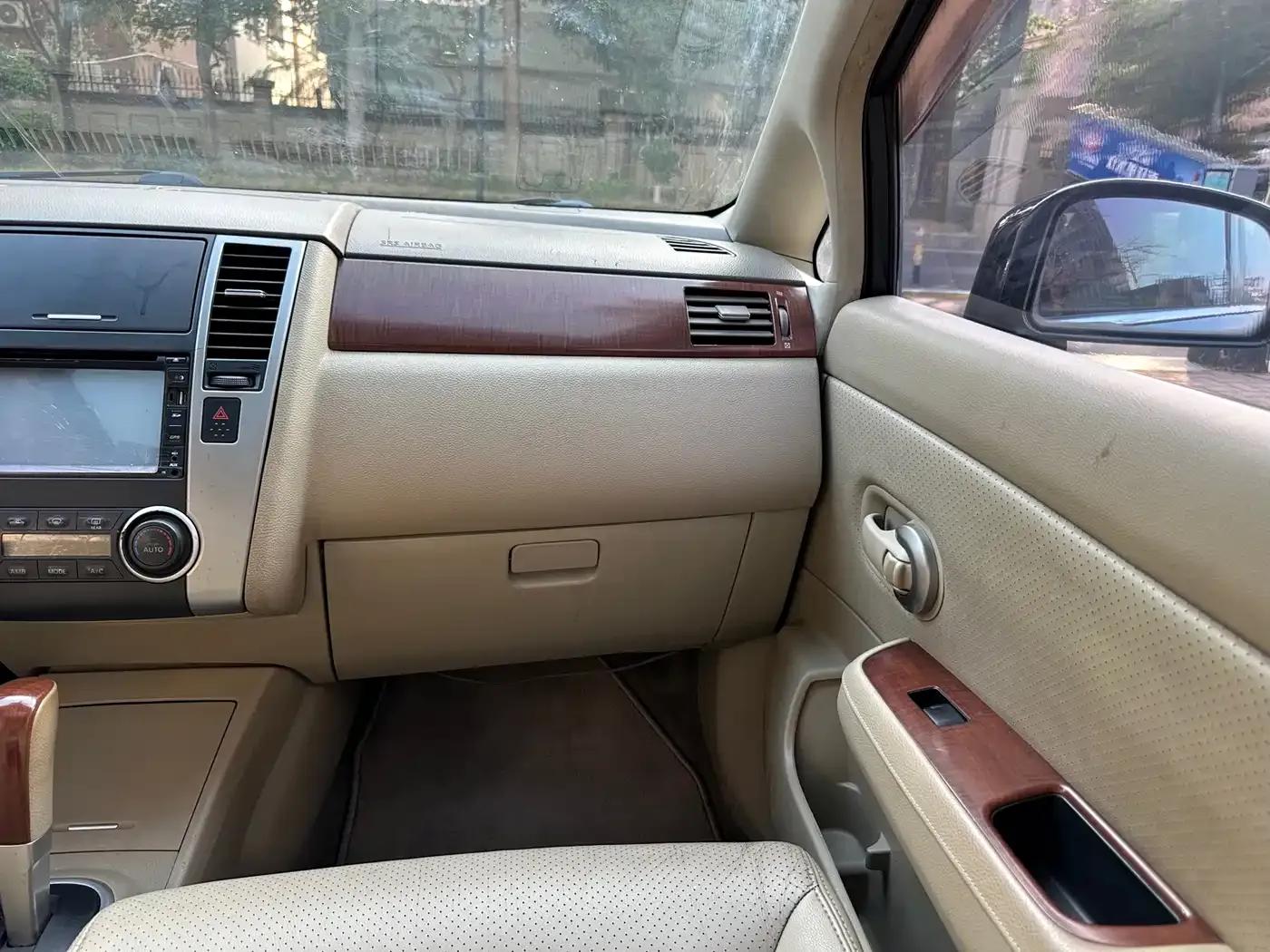 Tiida 2009 1.6L Automatic Technology Edition — миниатюра 15