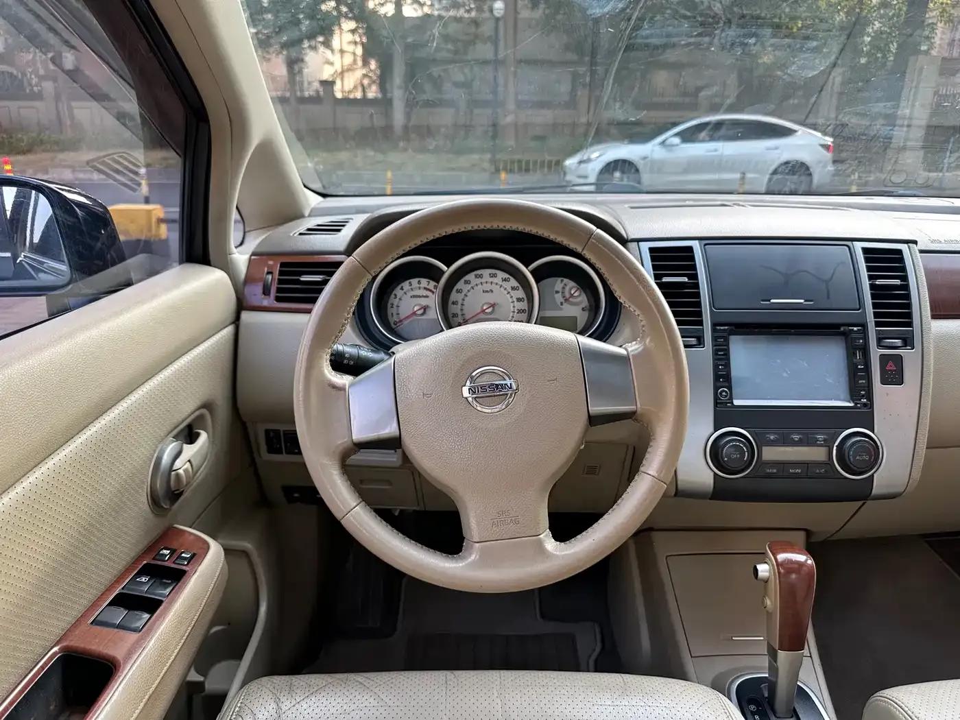 Tiida 2009 1.6L Automatic Technology Edition — миниатюра 17
