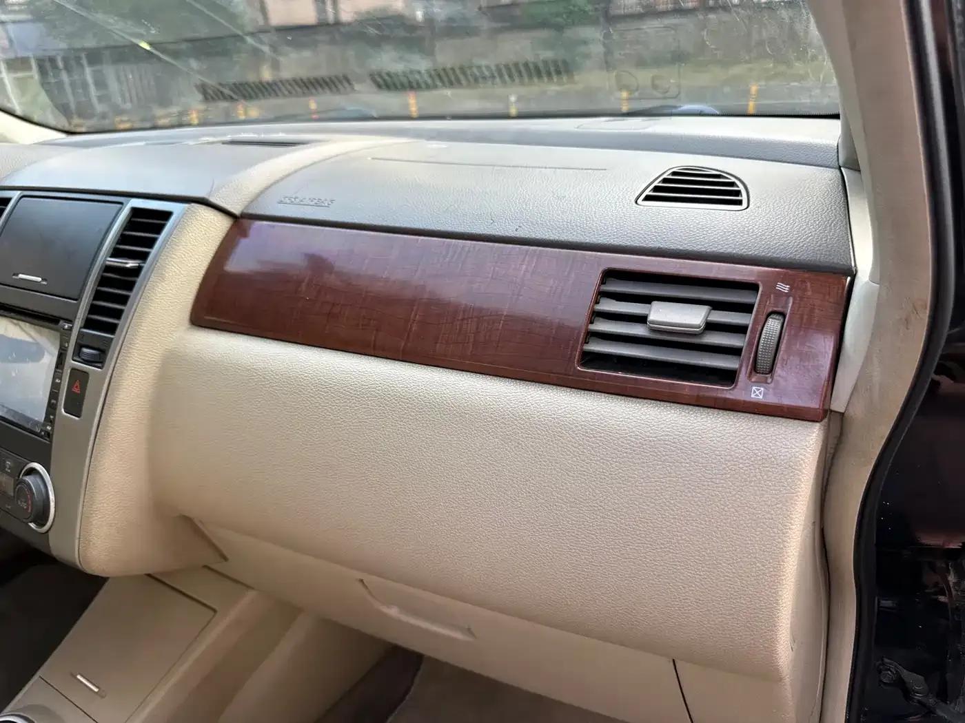 Tiida 2009 1.6L Automatic Technology Edition — миниатюра 22
