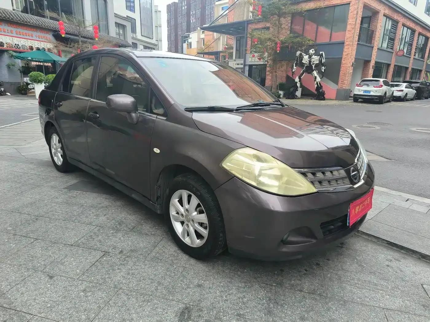 Tiida 2008 1.6L Automatic Premium Edition — миниатюра 4