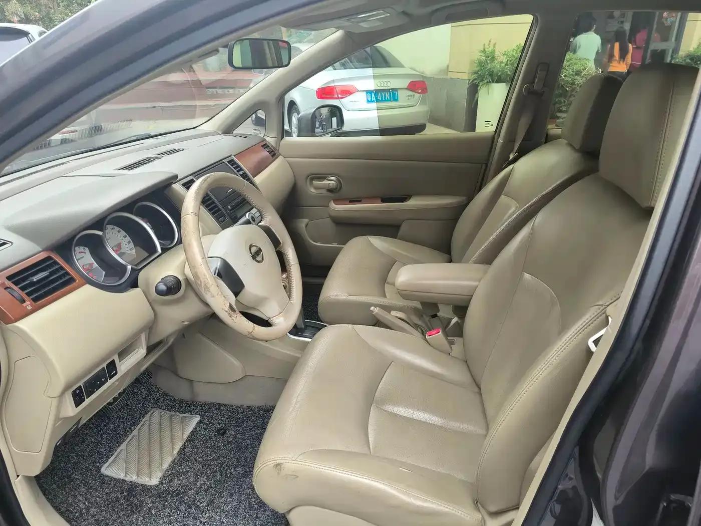 Tiida 2008 1.6L Automatic Premium Edition — миниатюра 9