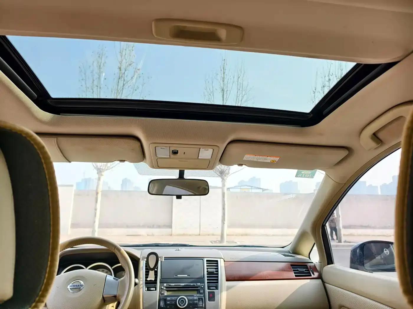 Tiida 2008 1.6L Manual Intelligent — миниатюра 12