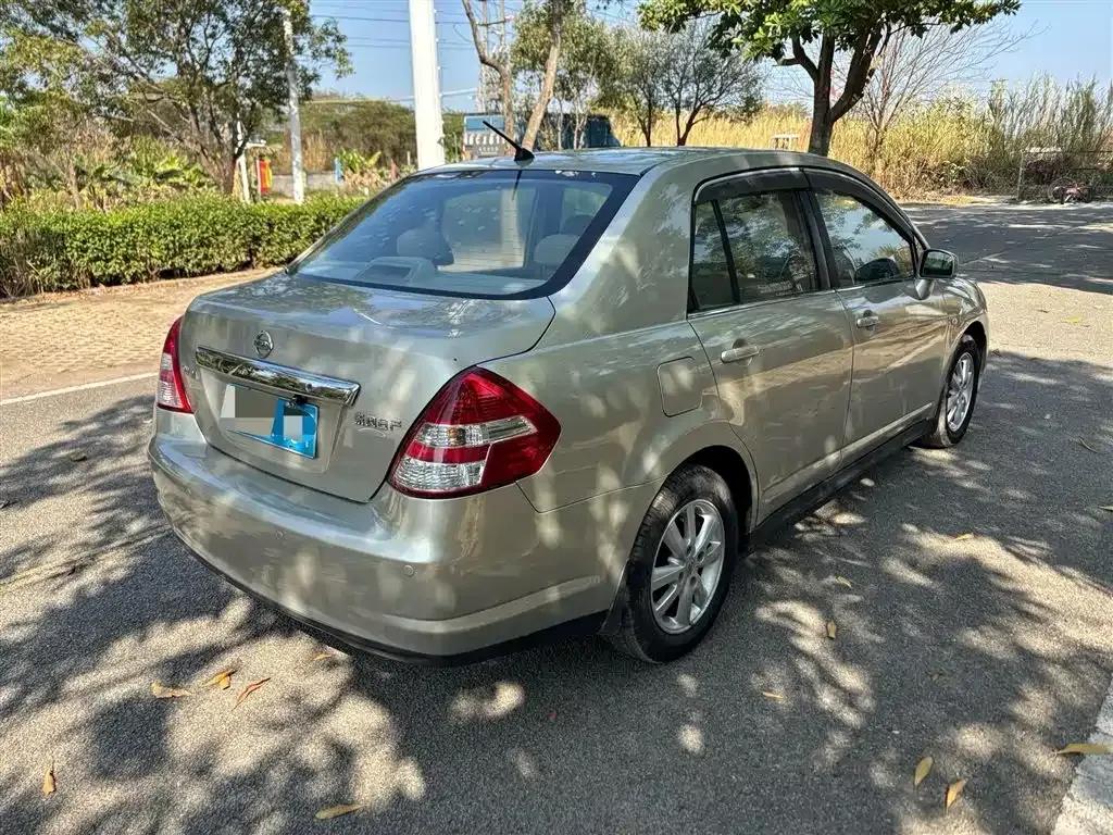 Tiida 2008 1.6L Automatic Deluxe — миниатюра 9