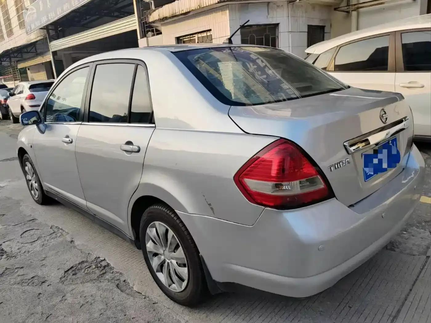 Tiida 2005 1.6J MT — миниатюра 4