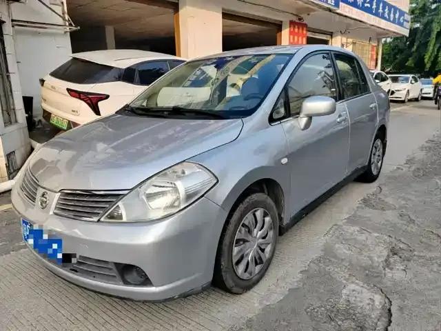 Tiida 2005 1.6J MT