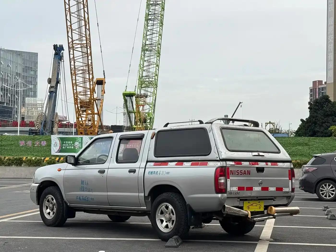 Nissan D22 2011 2.4L Gasoline 2WD Premium Model — миниатюра 7
