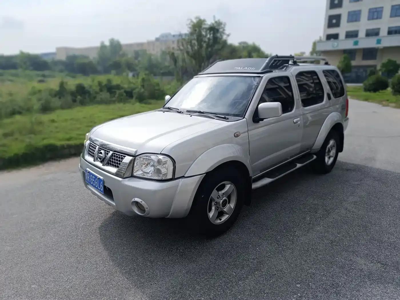 Nissan Paladin 2008 2.4L 4WD Standard Model — миниатюра 1