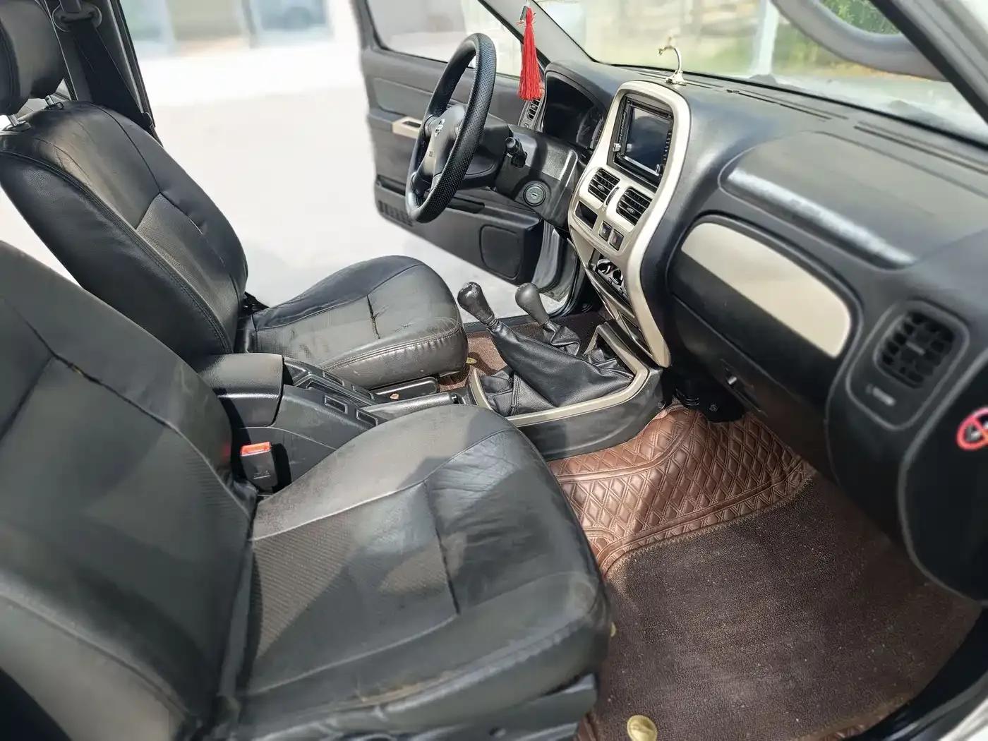 Nissan Paladin 2008 2.4L 4WD Standard Model — миниатюра 9