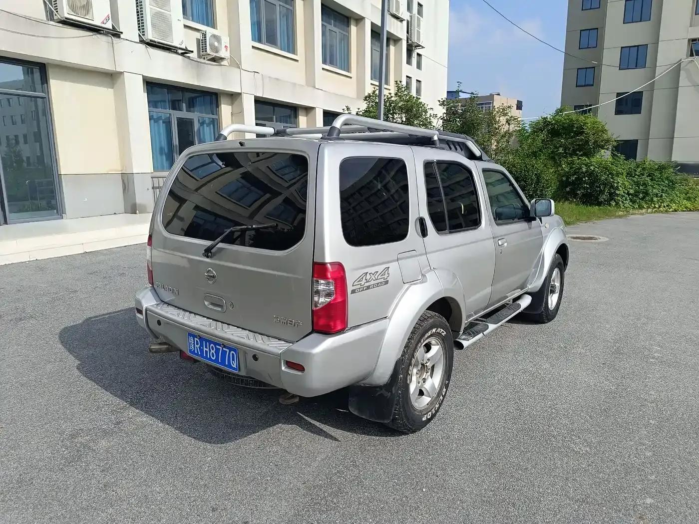 Nissan Paladin 2008 2.4L 4WD Standard Model — миниатюра 5