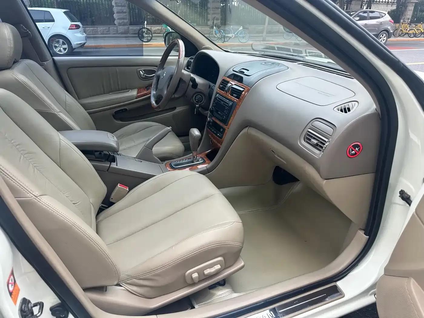 Elegance 2003 2.0 — миниатюра 11