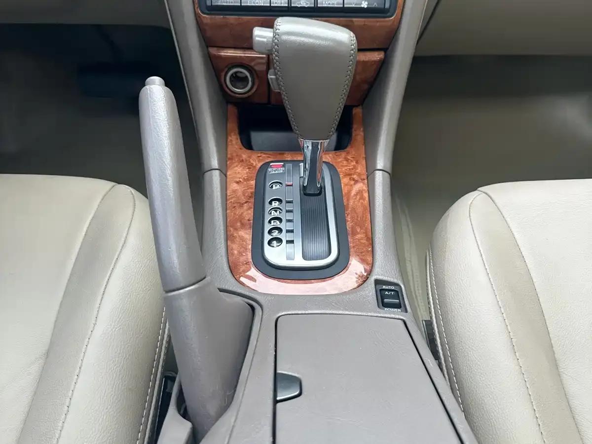 Elegance 2003 2.0 — миниатюра 15