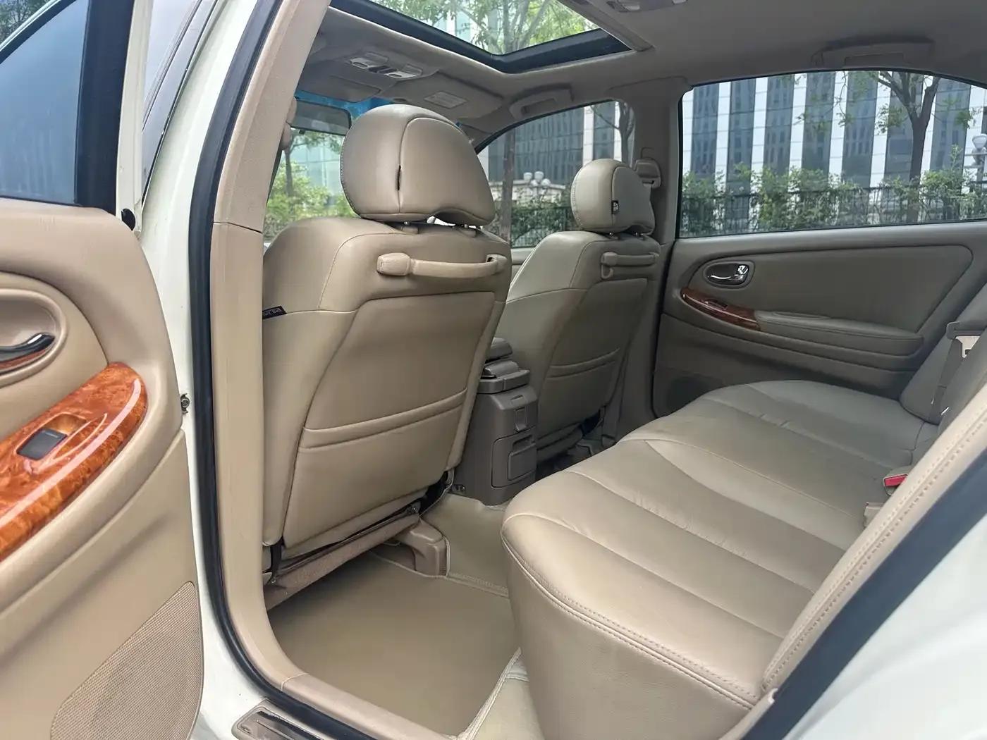 Elegance 2003 2.0 — миниатюра 8