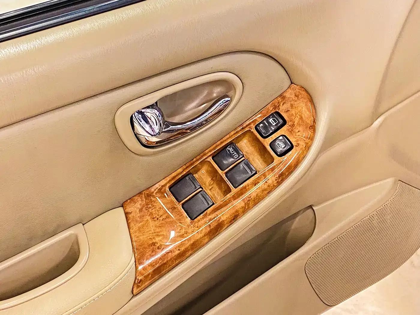 2004 Cefiro 2.0 G — миниатюра 12
