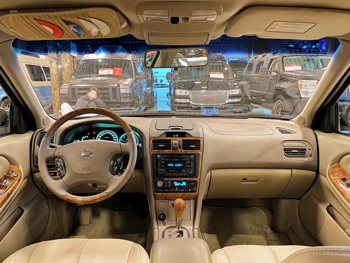 2004 Cefiro 2.0 G — миниатюра 25